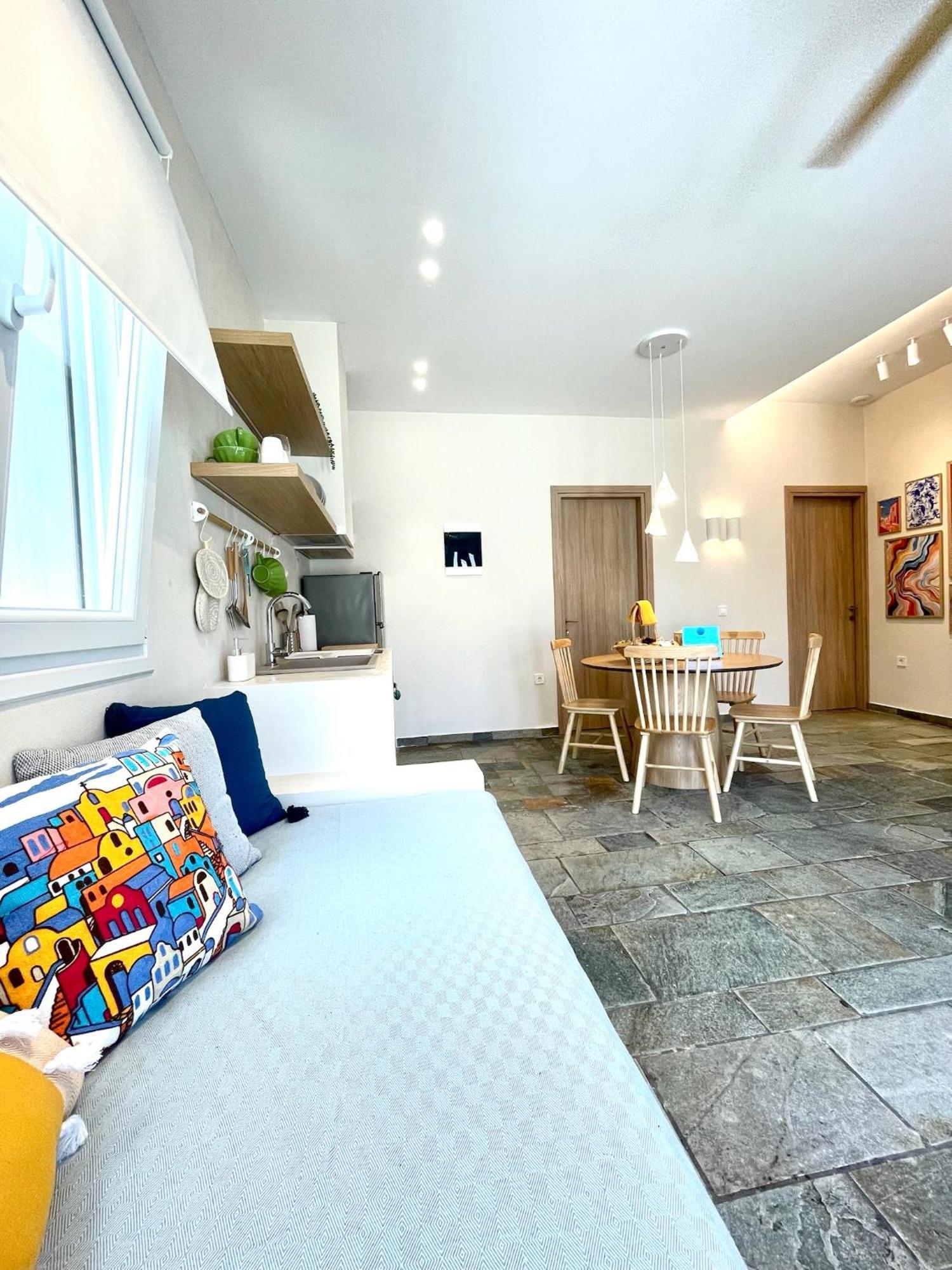 Staybridge Apartments, Mesongí エクステリア 写真