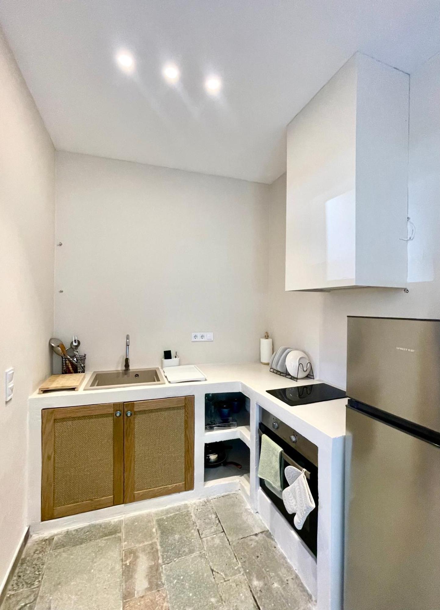 Staybridge Apartments, Mesongí エクステリア 写真